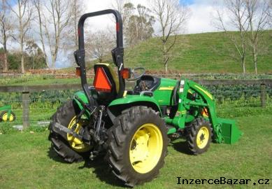 2008 John Deere 3320