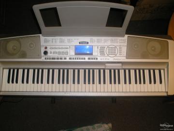 Klvesy Yamaha Portable Grand DGX-300