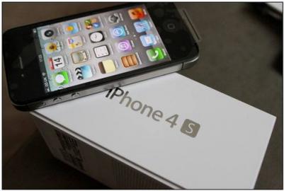 For sale::Apple Iphone 4S 64gb,BlackBerry Por