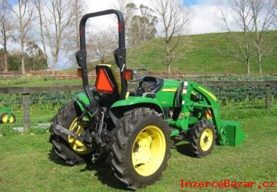 2008 John Deere 3320