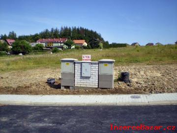 Pozemek na RD, Stranice, vlakov spoj